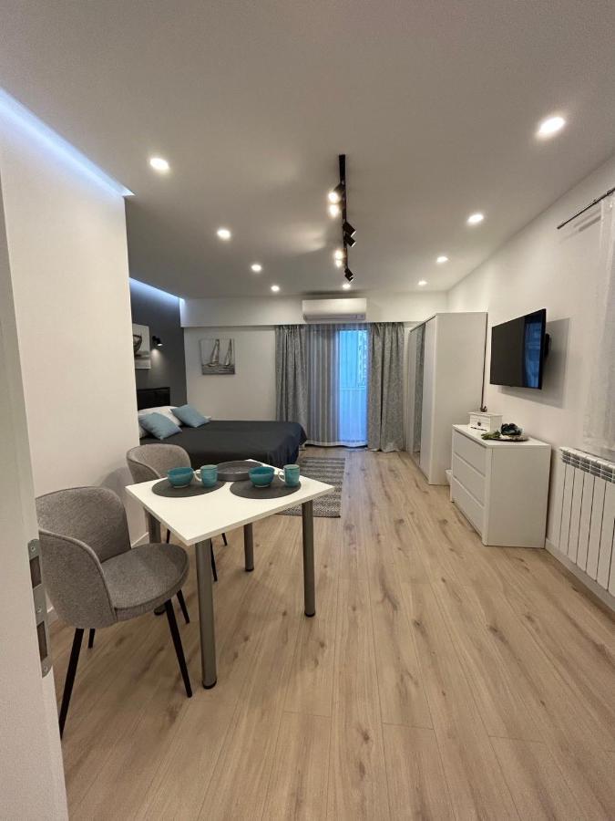 Maestral Apartment โปเรช ภายนอก รูปภาพ