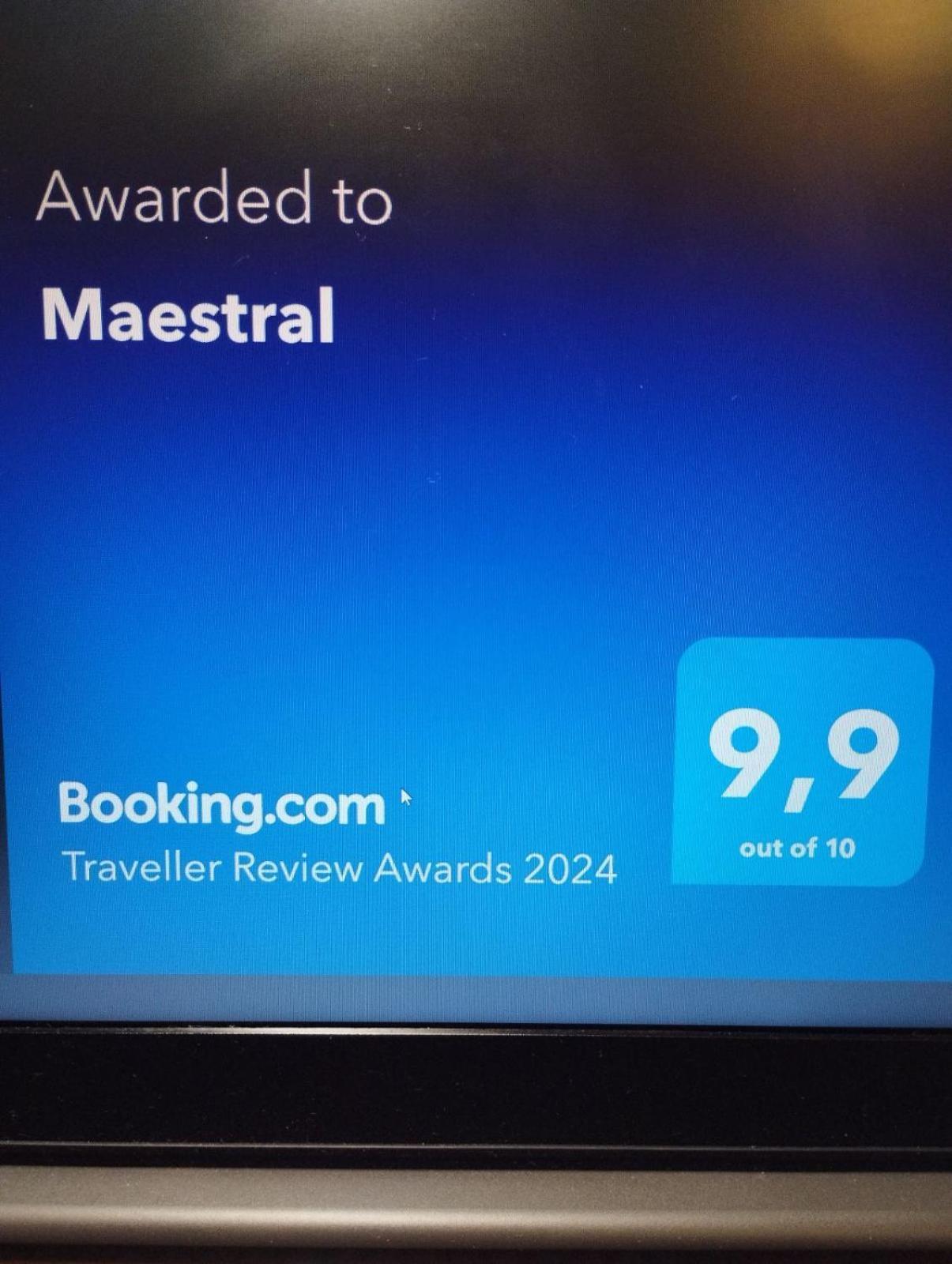 Maestral Apartment โปเรช ภายนอก รูปภาพ